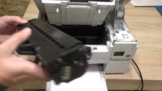 Replacing the Toner Cartridge Samsung SCX3405 [upl. by Batchelor194]