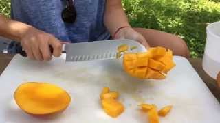 How To Properly Cut A Mango [upl. by Yerkovich]