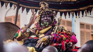 Otumfuo Osei Tutu II dancing in Batakari Keseɛ [upl. by Sundin157]