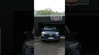 HJÆÆLP MercedesEQ EQE SUV parkerer selv [upl. by Franklin861]