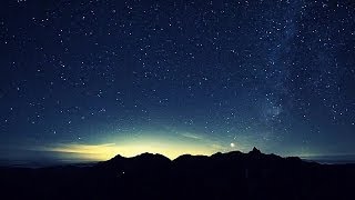 Starry Night Time Lapse cielo stellato in movimento [upl. by Wilinski]