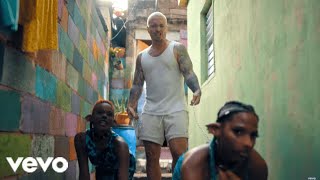 J Balvin Tokischa  Perra Official Video [upl. by Katerine202]