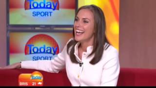 Karl Stefanovic pranks Roz Kelly on Today showCute newsreader falls victim to autocue gag [upl. by Regni519]