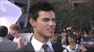 Taylor Lautner amp Robert Pattinson Interview Eclipse Movie Premiere [upl. by Clarisse782]