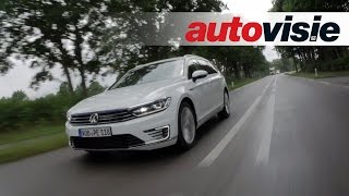 Volkswagen Passat GTE  review by Autovisie TV [upl. by Nirik]