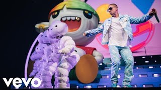 J Balvin Bad Bunny  LA CANCIÓN  EN VIVO [upl. by Bilak]