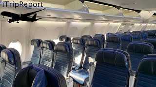 United Airlines 737 900ER Economy Class Trip Report [upl. by Engenia]