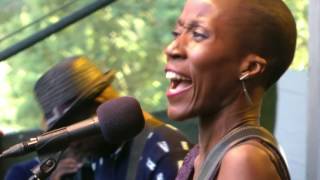 Rokia Traoré  Kènia  LIVE at Afrikafestival Hertme 2017 [upl. by Ludlew888]