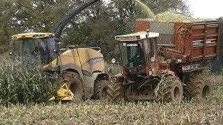 Ensilage dans la boue 2013 dans le 86 [upl. by Hassadah135]