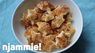 Bladerdeeghapjes recept  njammie [upl. by Darline]