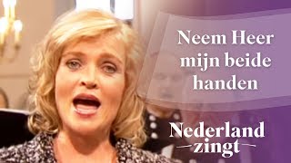 Nederland Zingt Neem Heer mijn beide handen [upl. by Ahsinad642]