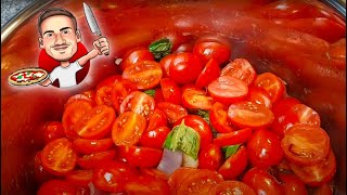 Tomatensauce aus frischen Tomaten  Giovannis Küche [upl. by Eirelam82]